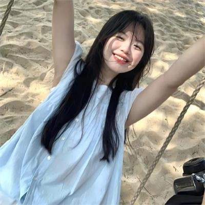 我和他都是新郎。